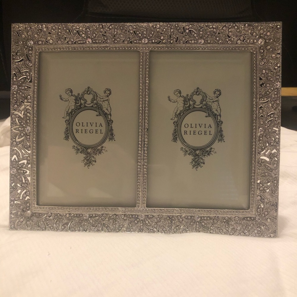 Olivia Riegel Windsor 4” x 6” double frame